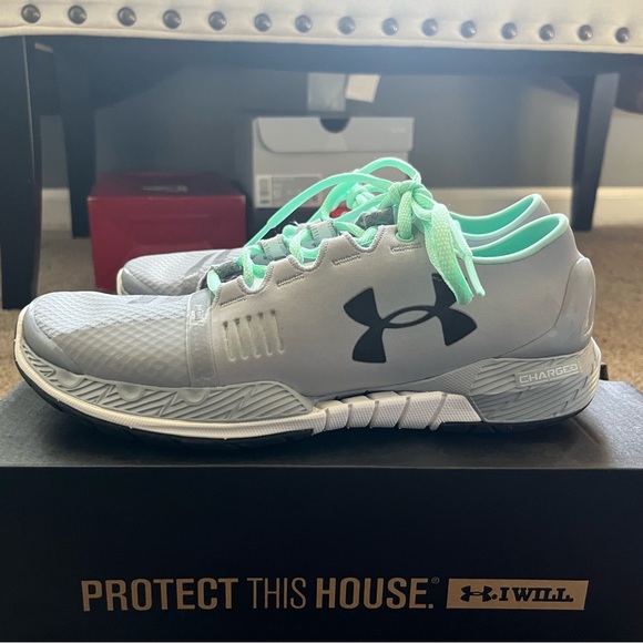 Under Armour Running/Training Sneakers - Picture 1 of 3